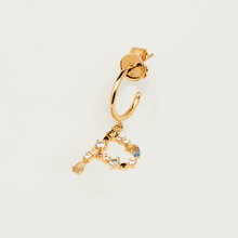 Load image into Gallery viewer, Letter P earrings