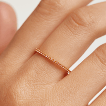 Load image into Gallery viewer, Lavender Essential Ring Gold
