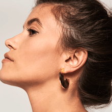 Load image into Gallery viewer, Wolfnoir gold earrings
