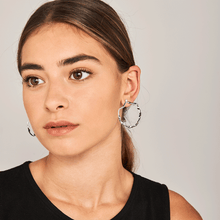 Load image into Gallery viewer, Akari silver earrings
