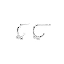 Load image into Gallery viewer, Aura Silver Earrings
