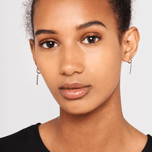 Load image into Gallery viewer, Naomi Silver Earrings

