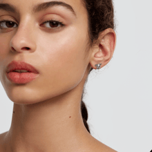 Load image into Gallery viewer, Narcise Silver Earrings
