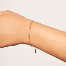 Load image into Gallery viewer, Nia gold Bracelet
